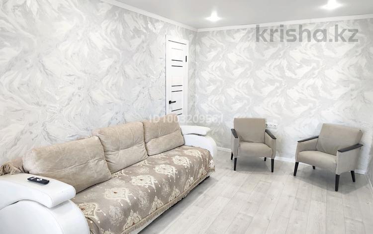 2-комнатная квартира · 48 м² · 4/5 этаж, Абая 4 за 13 000 ₸ в Балхаше — фото 9