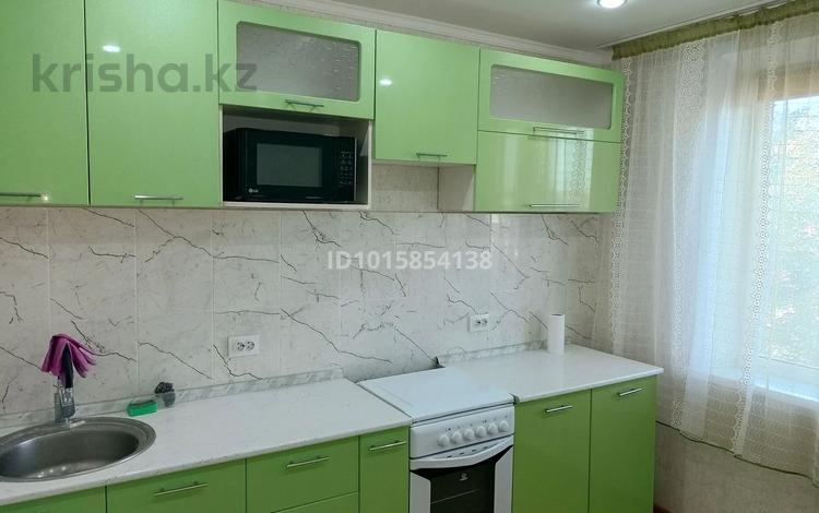 2-комнатная квартира · 52 м² · 8/9 этаж, мкр Юго-Восток, Мкр Юго-Восток, мкр Степной 1 4/33 за 21.9 млн ₸ в Караганде, Казыбек би р-н — фото 2