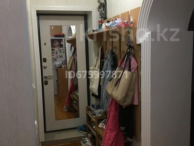 3-комнатная квартира · 68 м² · 1/5 этаж, Жукова 12 — Молдагуловой за 22.9 млн 〒 в Уральске