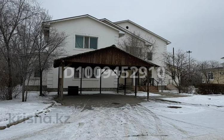 Отдельный дом · 8 комнат · 520 м² · 19 сот., мкр Ак Шагала, Проезд 9 4 — Район Парка Победы за 120 млн ₸ в Атырау — фото 2