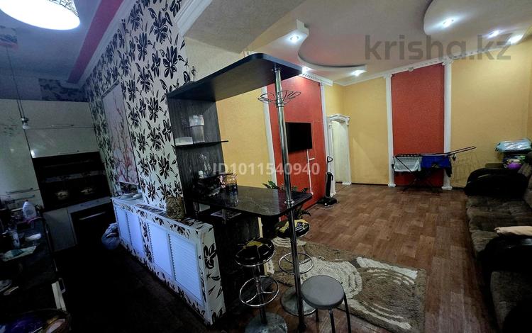 4-бөлмелі пәтер · 85 м² · 1/3 қабат, 1 мая 4 — Крытый рынок, бағасы: 36 млн ₸ в Шымкенте, Туран р-н — фото 2