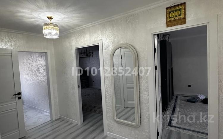 3-комнатная квартира · 82 м² · 4/5 этаж, мкр Нурсая, Т.Жумагалиева за 30 млн ₸ в Атырау — фото 2