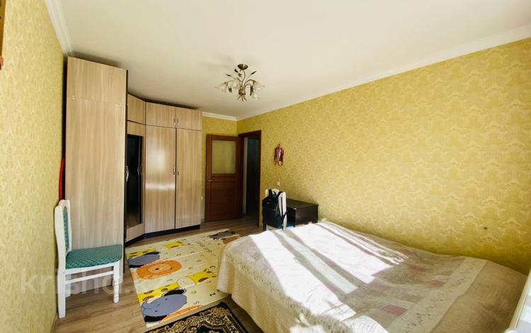 3-комнатная квартира · 75 м² · 4/9 этаж, Азербаева 4 за 32.5 млн ₸ в Астане, Сарайшык р-н — фото 2