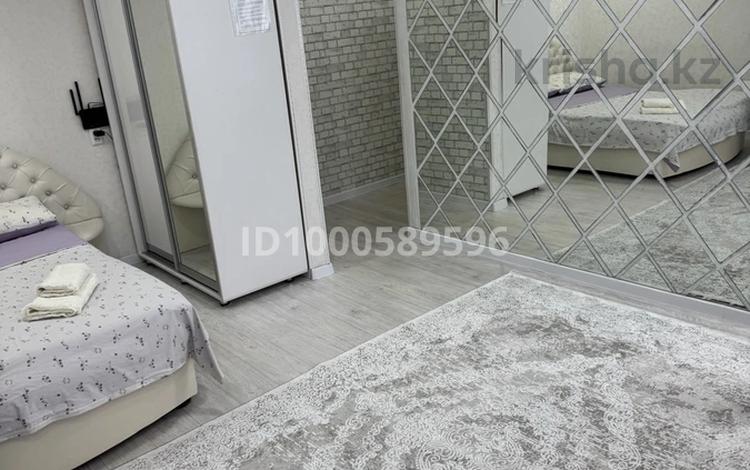 1-комнатная квартира · 45 м² · 2/5 этаж, Алашахана — Алашахана 7 - Возле Акимата за 14 000 ₸ в Жезказгане — фото 30