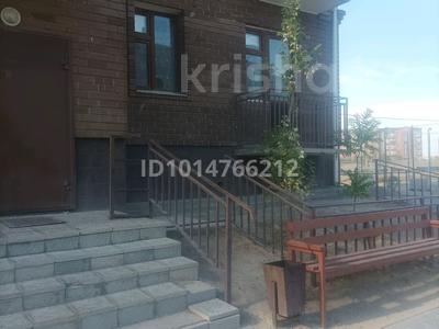 3-бөлмелі пәтер · 72 м² · 1/5 қабат, Левый берег 34 — Возле стадиона, бағасы: 80 000 ₸ в 