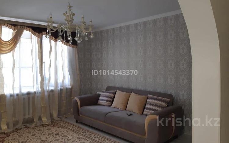 2-бөлмелі пәтер · 50 м² · 1/9 қабат, 1 ш/а, Есет батыра 128, бағасы: 15 000 ₸ в Актобе, мкр 5 — фото 2