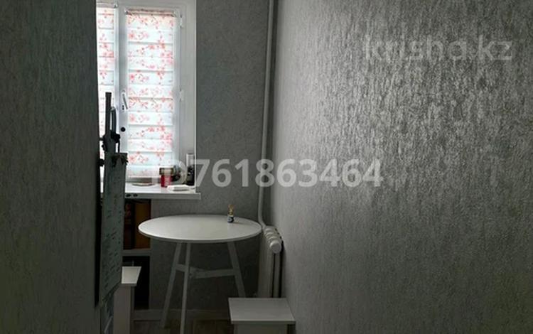 1-комнатная квартира · 30.3 м² · 3/5 этаж, Деева — Черная маска за 10 млн 〒 в Жезказгане — фото 2