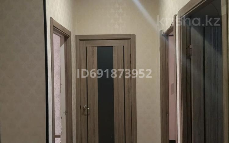 3-бөлмелі пәтер, 72 м², 5/5 қабат ай сайын, 26-й мкр 4, бағасы: 130 000 〒 в Актау, 26-й мкр — фото 2