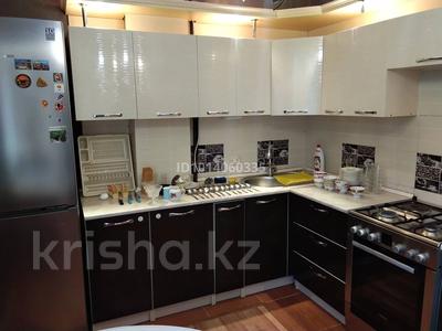 3-бөлмелі пәтер · 99.6 м² · 6/8 қабат, Микрорайон Алтын Ауыл, бағасы: 300 000 ₸ в Каскелене