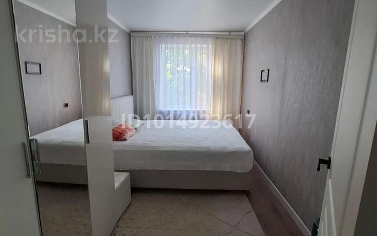 3-бөлмелі пәтер · 60 м² · 5/5 қабат, Айнабұлақ-1 ш/а. 6, бағасы: 45 млн ₸ в Алматы, Жетысуский р-н — фото 2