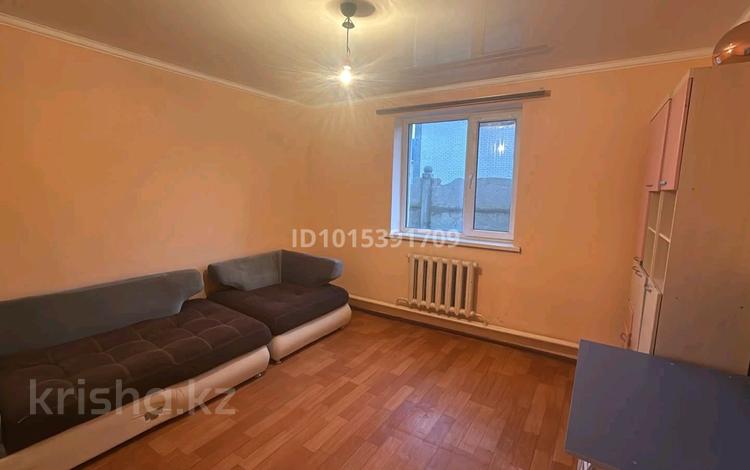 2-бөлмелі пәтер · 20 м² · 1/1 қабат, Акбакай 1 — Возле кирова базар, бағасы: 50 000 ₸ в Таразе — фото 2
