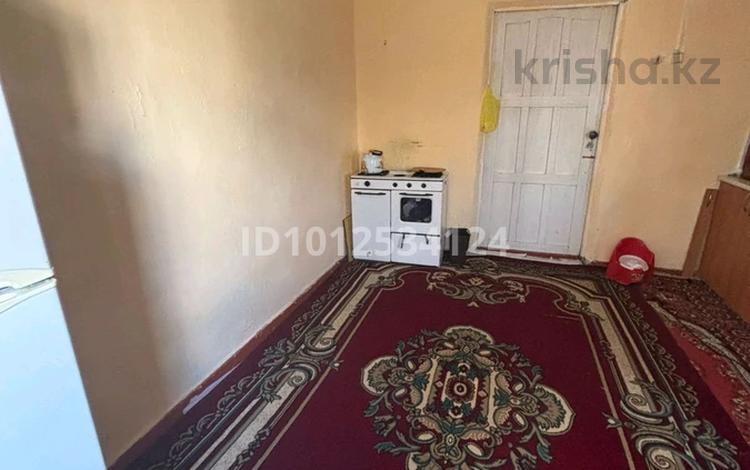 1-бөлмелі пәтер · 40 м² · 2/5 қабат, Алихан Бокехан 74, бағасы: 3.8 млн ₸ в  — фото 4