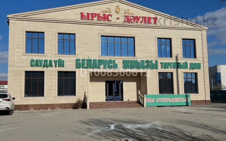 Еркін, кеңселер, дүкендер мен бутиктер, қоғамдық тамақтану орны, сұлулық салондары, монша, қонақ үй және демалыс орындары, фитнес және спорт, медорталықтар мен дәріханалар, білім орталықтары, ойын-сауық, конференц-залдар, кабинеттер және жұмыс орындары · 1000 м², бағасы: 2.5 млн ₸ в  — фото 2