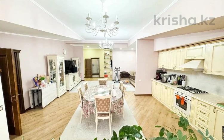 4-комнатная квартира · 135 м² · 6/6 этаж, Жукова — НИШ за 130 млн ₸ в Алматы, Медеуский р-н — фото 2