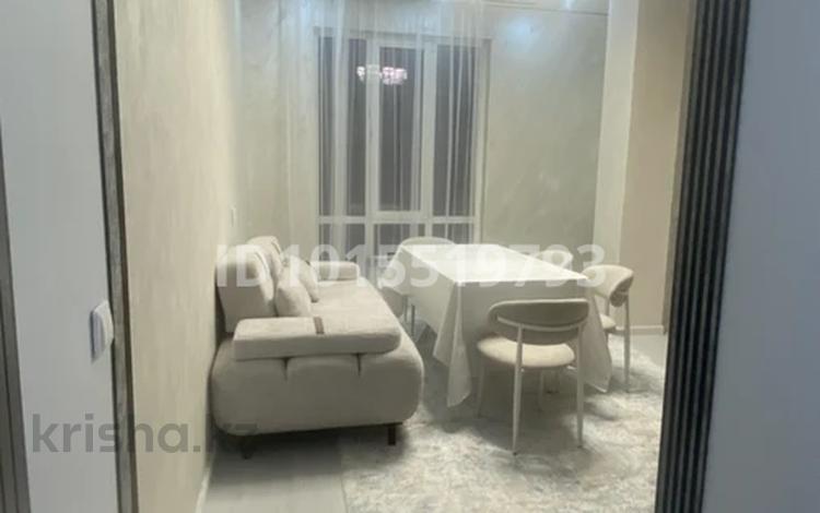 2-бөлмелі пәтер · 97 м² · 10/10 қабат, Микрорайон Асар 2, бағасы: 250 000 ₸ в Шымкенте, Абайский р-н — фото 2