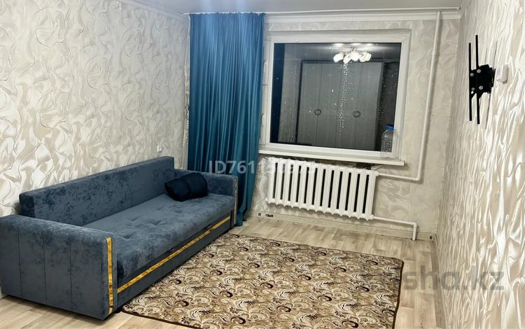 1-комнатная квартира · 36 м² · 1/5 этаж · помесячно, Майкудук, МкрВосток-2 12 за 110 000 〒 в Караганде, Алихана Бокейханова р-н — фото 2