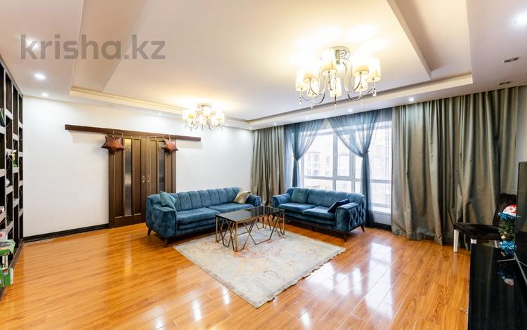 7-бөлмелі пәтер · 250 м² · 10 қабат, Ахмет Байтурсынулы 17, бағасы: 100 млн ₸ в Астане, Сарайшык р-н — фото 32