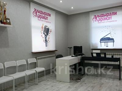 Школа-студия · 383.8 м², бағасы: 230 млн ₸ в Караганде, Казыбек би р-н
