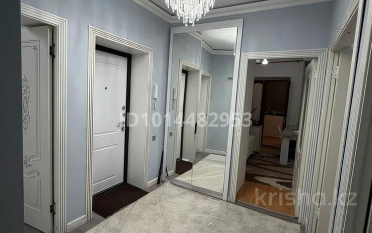 3-бөлмелі пәтер · 63 м² · 4/5 қабат, Айтеке би 1, бағасы: 28 млн ₸ в Таразе — фото 2