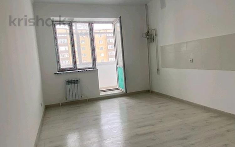 3-комнатная квартира · 36 м² · 3/5 этаж, мкр. Алтын орда за 36 млн ₸ в Актобе — фото 2
