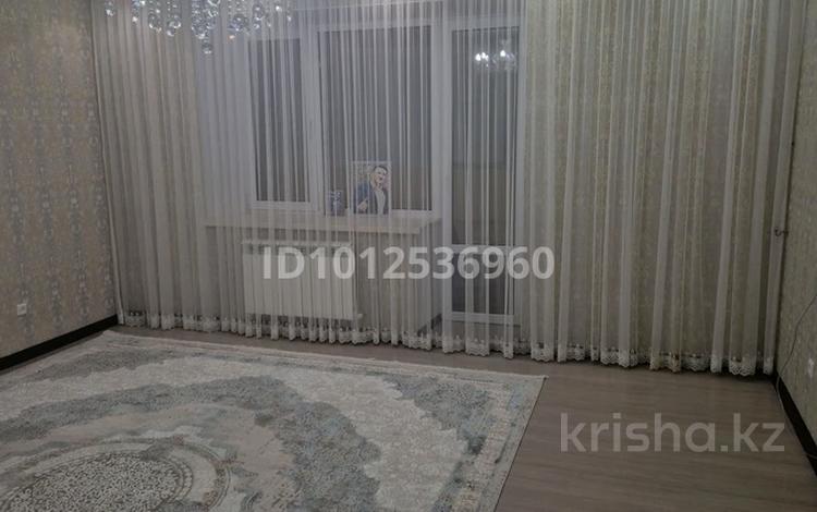 2-бөлмелі пәтер · 87 м² · 4/5 қабат, мкр. Алтын орда 10Г, бағасы: 33 млн ₸ в Актобе — фото 2