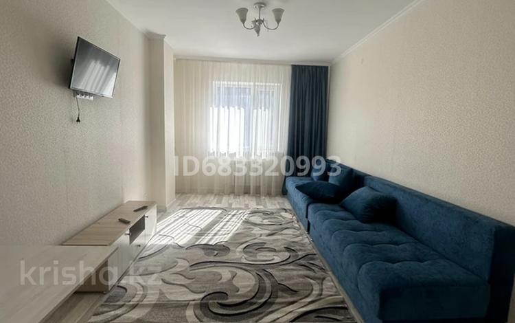 2-комнатная квартира · 70 м² · 6/9 этаж, Кайыма Мухамедханова 19 за 330 000 ₸ в Астане, Есильский р-н — фото 10