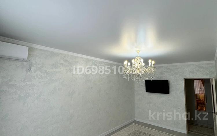 4-комнатная квартира · 90 м² · 4/5 этаж, 26-й мкр 32 за 27 млн 〒 в Актау — фото 4