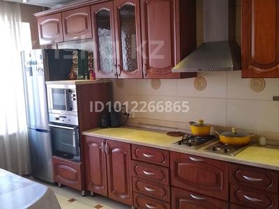 4-бөлмелі пәтер · 108 м² · 2/5 қабат, Ж.Чайжунусова — Район Акимата , напротив кафе" Станбул пикник", бағасы: 450 000 ₸ в Семее