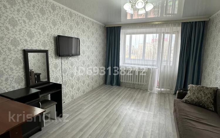 2-бөлмелі пәтер, 56 м², 5/16 қабат ай сайын, Дулатова 145, бағасы: 180 000 〒 в Семее — фото 2