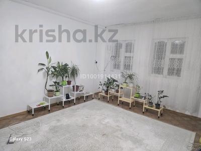 Отдельный дом · 3 комнаты · 60 м² · 10 сот., мкр Кокарна, 1 15 за 10 млн 〒 в Атырау