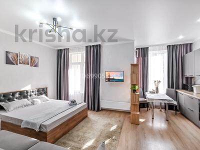 Аренда квартир посуточно в Астане: 1-комнатная квартира · 36.6 м² · 5/9 этаж, Байтурсынова 10/2 — Жумабаева за 18 000 〒 1-комнатная квартира · 36.6 м² · 5/9 этаж, Байтурсынова 10/2 — Жумабаева за 18 000 〒 в Астане, Сарайшык р-н