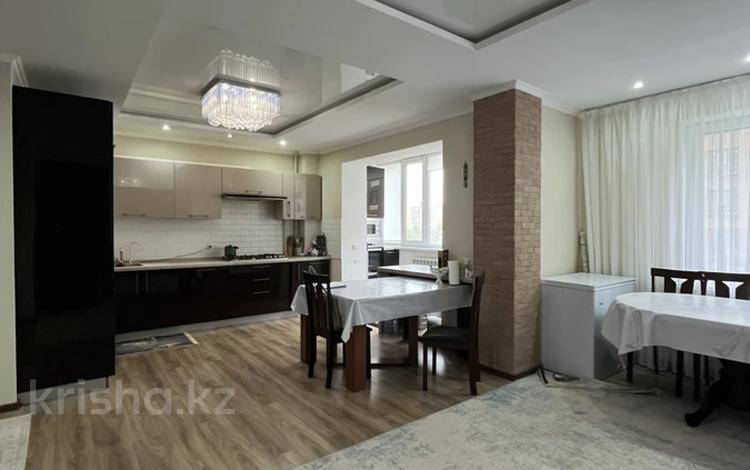 3-бөлмелі пәтер · 95.4 м² · 3/9 қабат, мкр. Зачаганск пгт, Мункеулы, бағасы: 31 млн ₸ в Уральске — фото 2