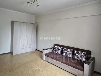 1-комнатная квартира · 32 м² · 2/4 этаж, мкр Жулдыз-2, Дунентаева 20 за 180 000 〒 в Алматы, Турксибский р-н