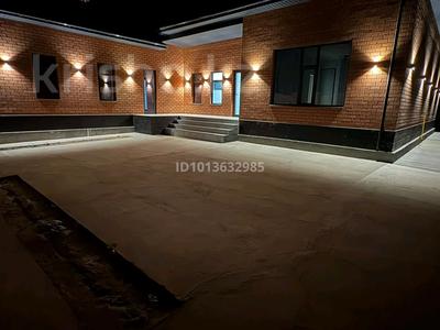 Жеке үй · 7 бөлме · 200 м² · 9 жүзд., Арай 2 уч1, бағасы: 62 млн ₸ в 