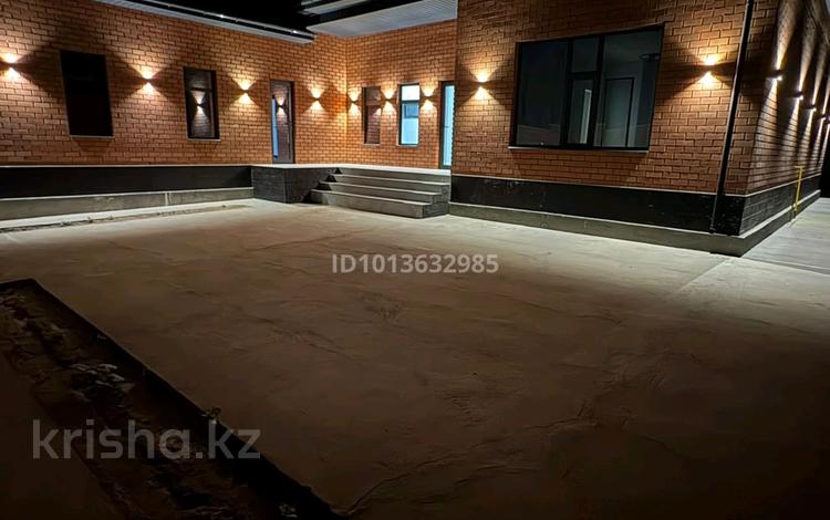 Жеке үй · 7 бөлме · 200 м² · 9 жүзд., Арай 2 уч1, бағасы: 62 млн ₸ в  — фото 36