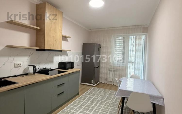 1-комнатная квартира · 40 м² · 4/13 этаж, мкр Туран 549/2 за 160 000 ₸ в Шымкенте, Каратауский р-н — фото 2