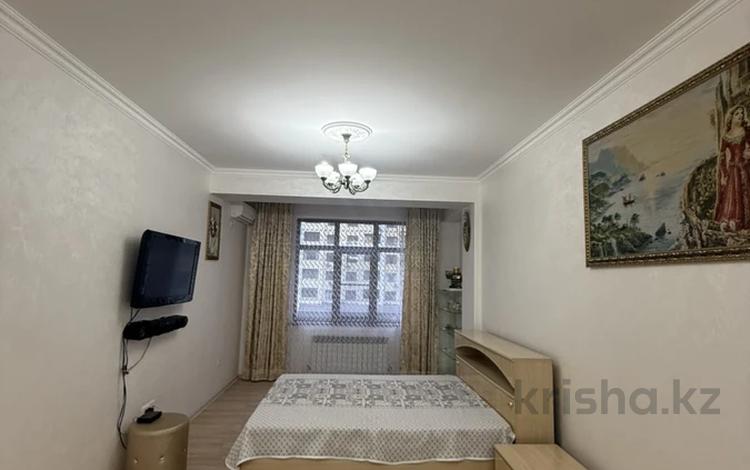 1-бөлмелі пәтер · 60 м² · 5/12 қабат, Каирбекова 37, бағасы: 350 000 ₸ в Алматы, Медеуский р-н — фото 2