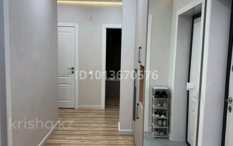 2-комнатная квартира · 62 м² · 4/5 этаж, мкр. Алтын орда 17 — батыс 2, 17 г, 2 подъезд за 25.5 млн ₸ в Актобе — фото 2
