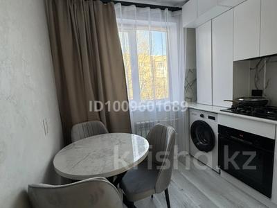 2-комнатная квартира · 45 м² · 3/5 этаж, мкр Новый Город, Ерубаева 52 за 320 000 〒 в Караганде, Казыбек би р-н