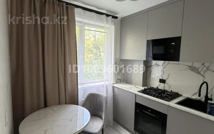 2-бөлмелі пәтер · 45 м² · 3/5 қабат, Жаңа қала ш/а., Ерубаева 52 — ТД Азат, бағасы: 300 000 ₸ в Караганде, Казыбек би р-н — фото 23