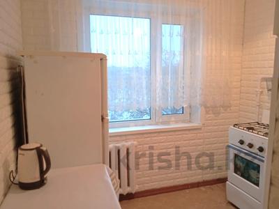 2-комнатная квартира · 44.4 м² · 2/5 этаж, Майкудук, 15й микр-н 24 за 10 млн ₸ в Караганде, Алихана Бокейханова р-н