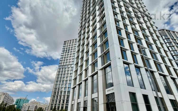 4-комнатная квартира · 152.4 м² · 11/18 этаж, Сарайшык 34а за 177 млн ₸ в Астане, Есильский р-н — фото 2