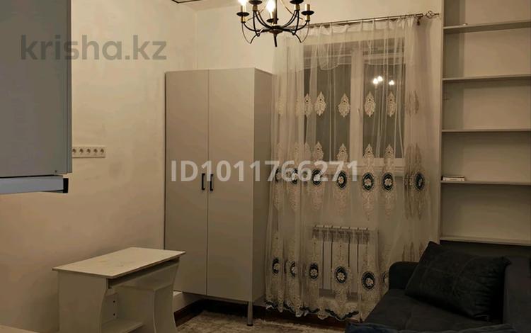 1-бөлмелі пәтер · 18 м² · 1/12 қабат, Мкр. Калкаман 5/1, бағасы: 12 млн ₸ в Алматы, Наурызбайский р-н — фото 2