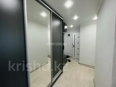2-бөлмелі пәтер · 42 м² · 4/5 қабат, Абая 64, бағасы: 9 млн ₸ в Аркалыке
