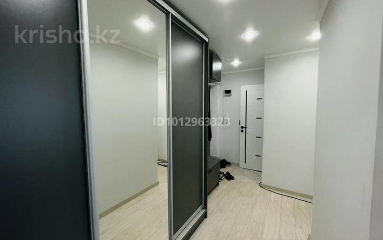 2-бөлмелі пәтер · 42 м² · 4/5 қабат, Абая 64, бағасы: 9 млн ₸ в Аркалыке — фото 2