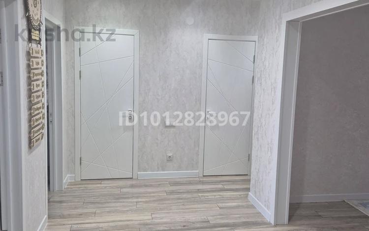 3-бөлмелі пәтер · 100 м² · 4/5 қабат, Желтоқсан 1/6, бағасы: 38 млн ₸ в Уральске — фото 2