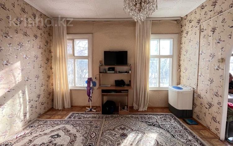 1-комнатная квартира · 32.6 м² · 1/1 этаж, Локомотивная за 5 млн ₸ в Уральске — фото 2