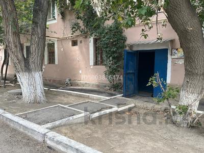3-комнатная квартира · 52.3 м² · 1/2 этаж, Азаттык 28 — Поликлиника №2 за 15.5 млн 〒 в Атырау