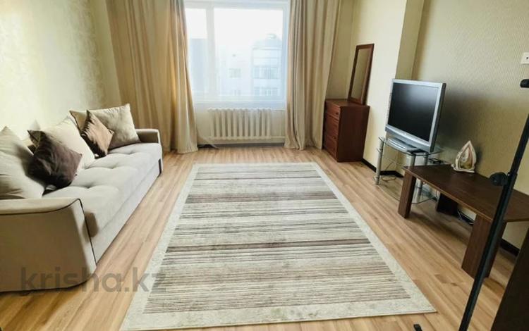 2-бөлмелі пәтер · 63 м² · 9/12 қабат, Сауран 3/1, бағасы: 36 млн ₸ в Астане, Есильский р-н — фото 2