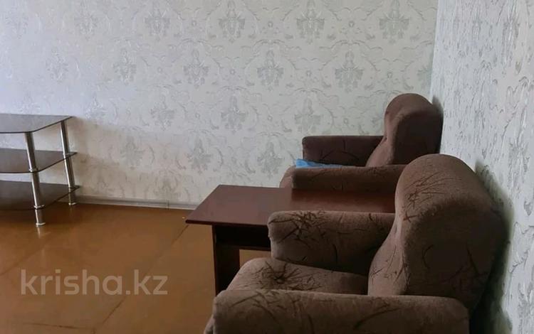 2-комнатная квартира, 46 м², 4/5 этаж помесячно, Самал за 80 000 〒 в Талдыкоргане, мкр Самал — фото 2